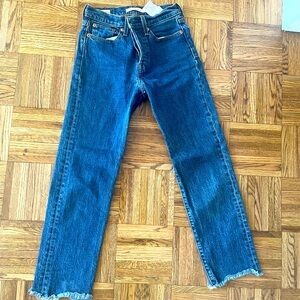Levi's Wedgie Straight jeans in size 24, medium wash denim